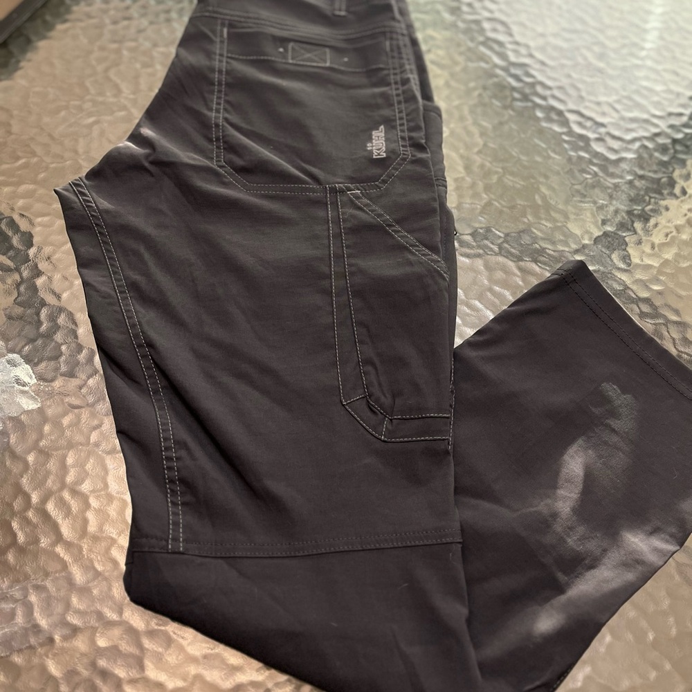 Kuhl Charcoal Renegade Hiking Pants. Style 5120 size 28/28